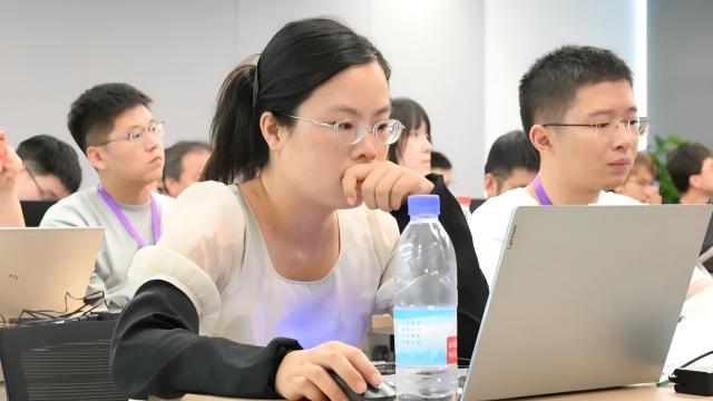 一位人工智能教师的突围